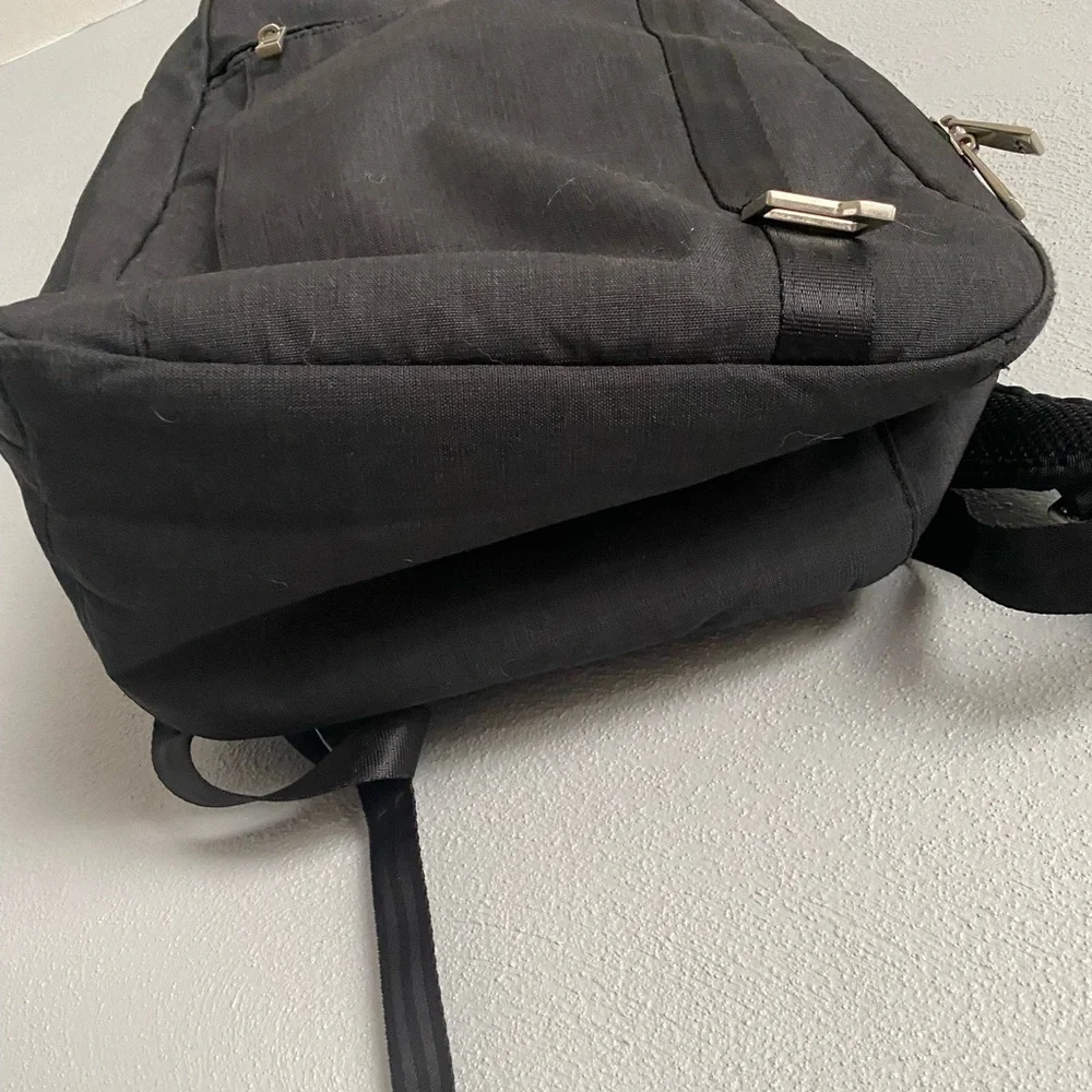 JuJuBe Backpack Diaper Bag Black Lightweight Commuter Neutral Baby Work Casual